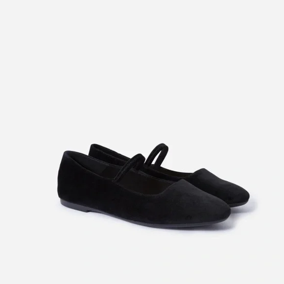 Like New Condition Everlane The Mary Jane in Black Velvet New Womens Flats Shoes - Picture 4 of 13